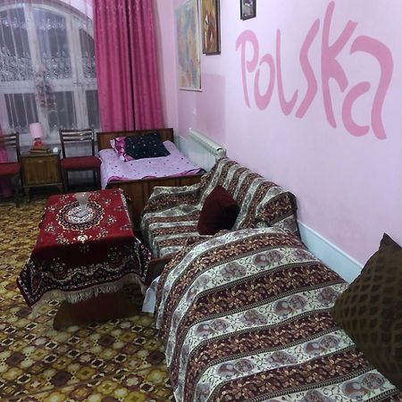 Guest House Dompolski Gjoemri Buitenkant foto